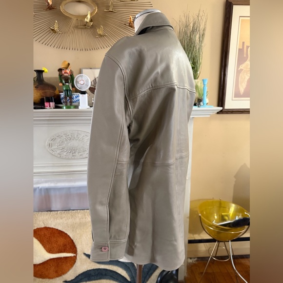 Quince 100% Leather Shirt Jacket in Mushroom size XS - Picture 11 of 13